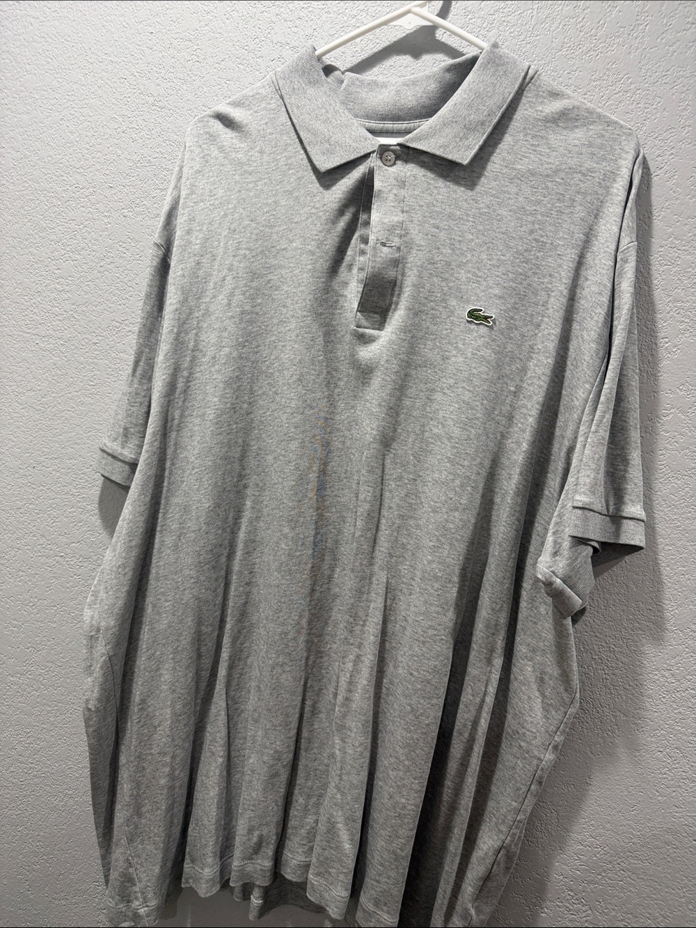 Lacoste Men’s Light Gray Polo with Green Crocodile Logo